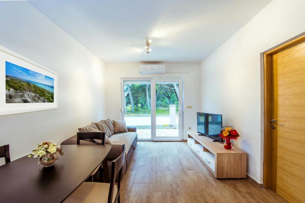 Apartment Lili Biograd Na Moru Exterior photo